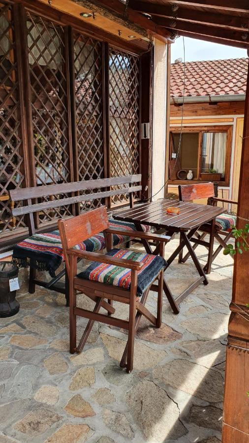 Guest Rooms Colorit Koprivshtitsa Esterno foto