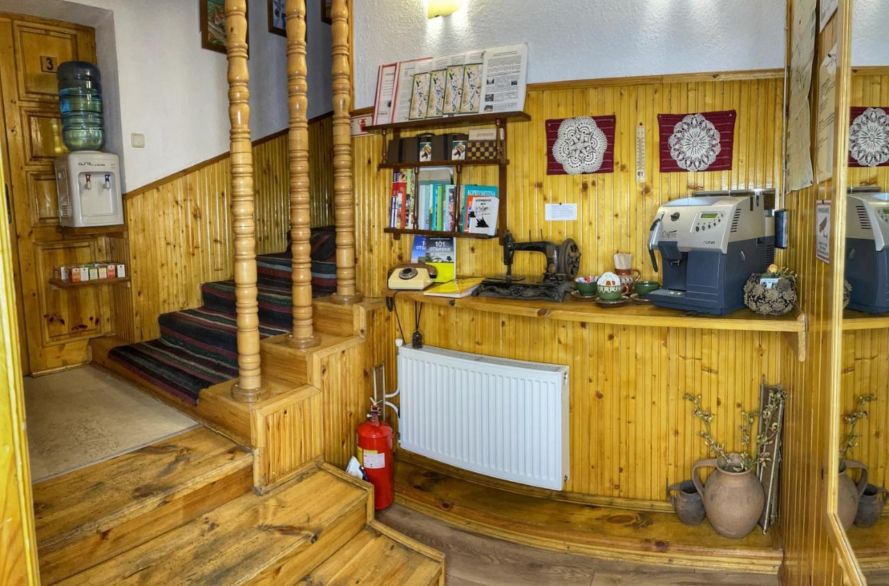 Guest Rooms Colorit Koprivshtitsa Esterno foto