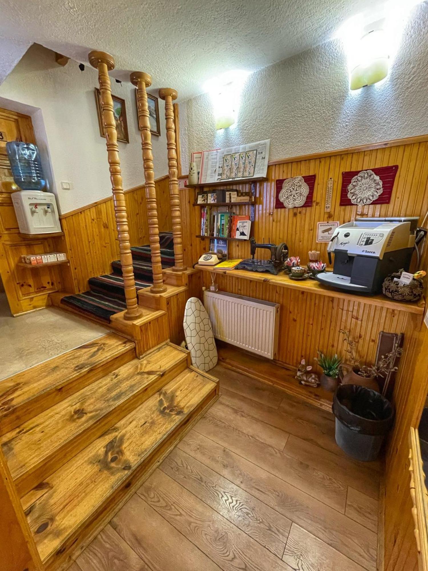 Guest Rooms Colorit Koprivshtitsa Esterno foto